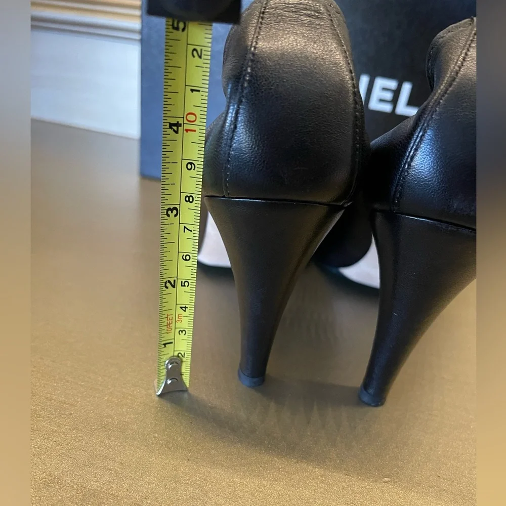 👠 Chanel Black Leather heels 👠 - Picture 6 of 7